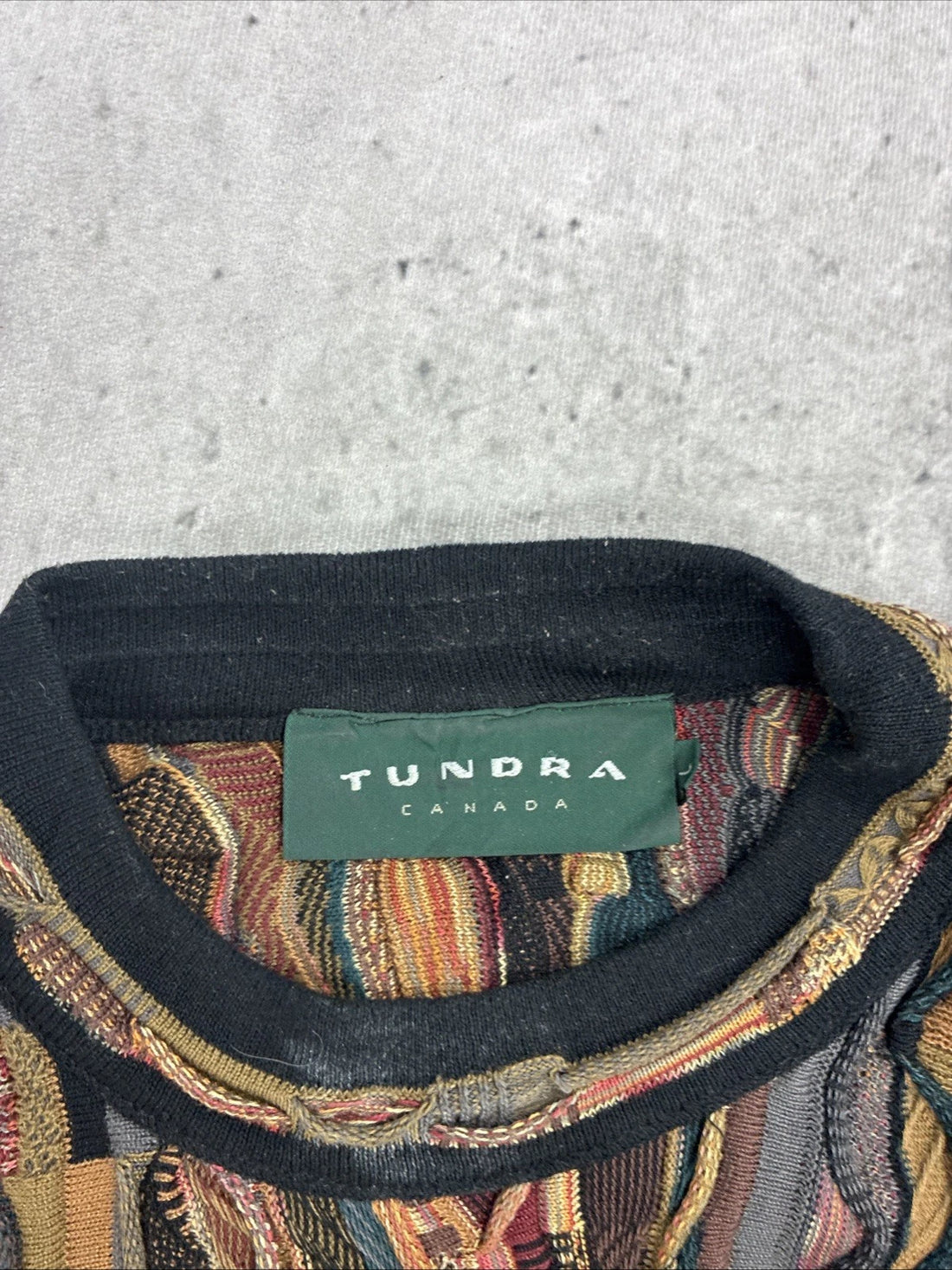 Vintage Tundra 3D Knit Crewneck Sweater Size Large 90s