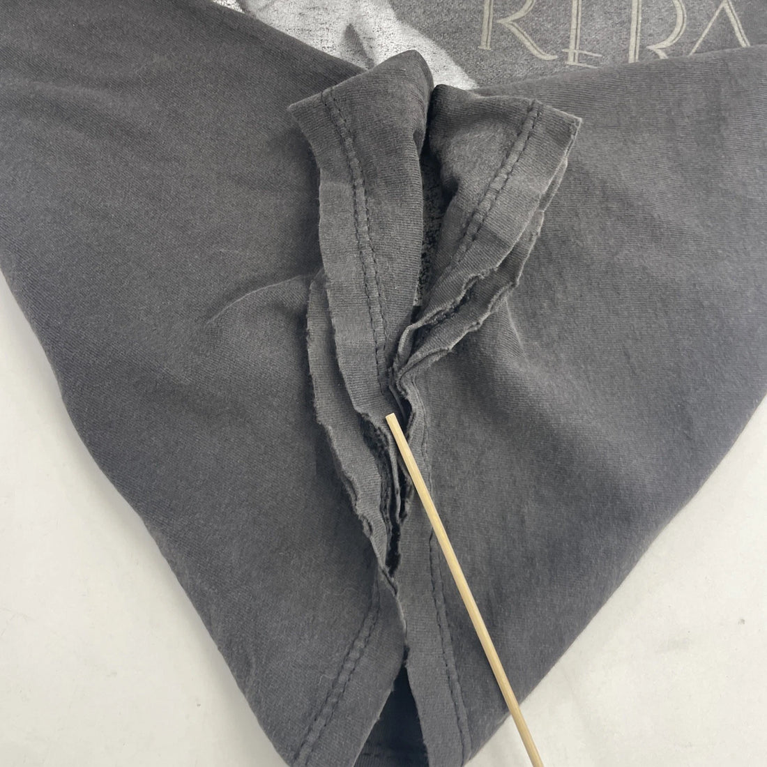 Vintage Reba Tour 1990 T-Shirt Size Large Distressed