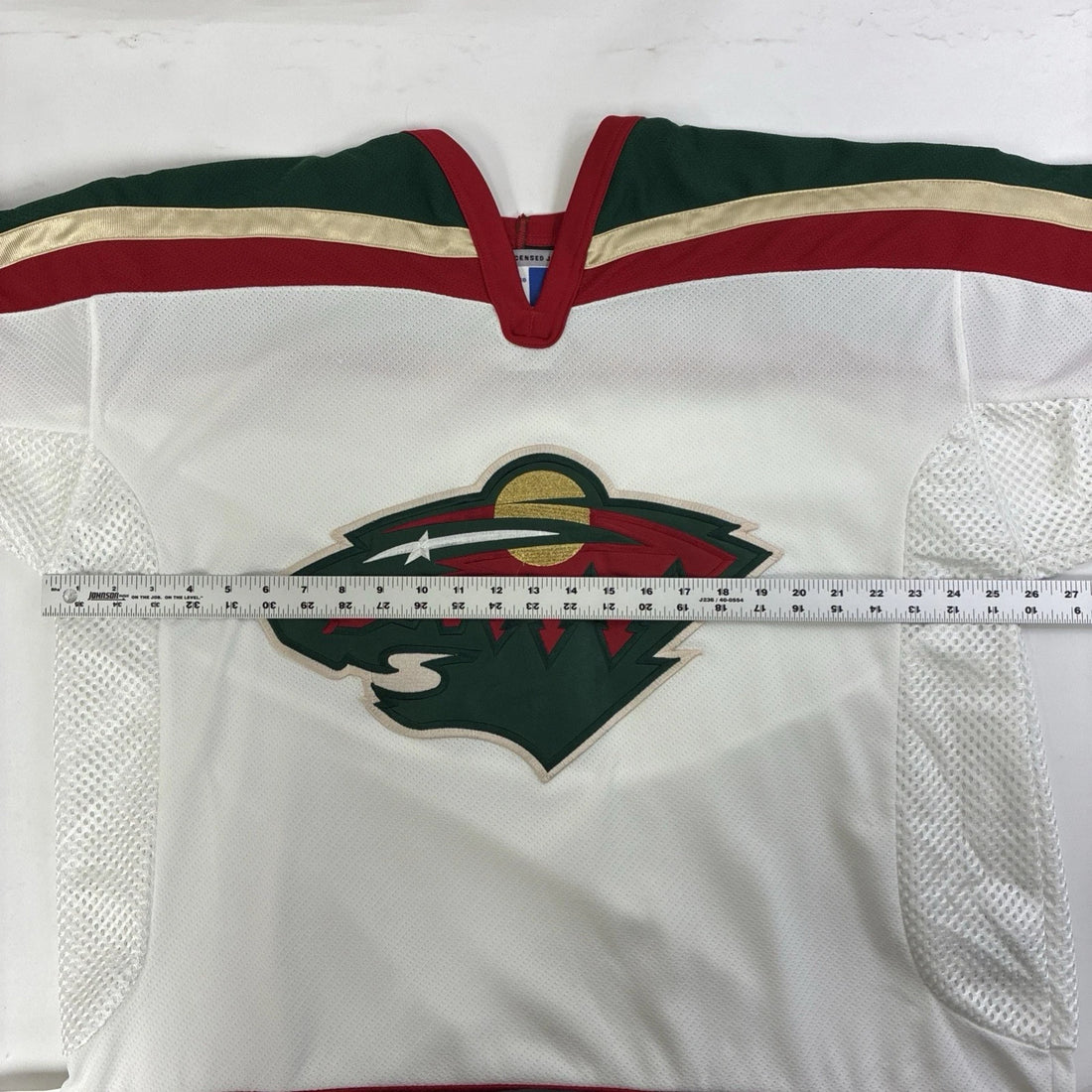 Vintage Minnesota Wild CCM Jersey Size XL NHL