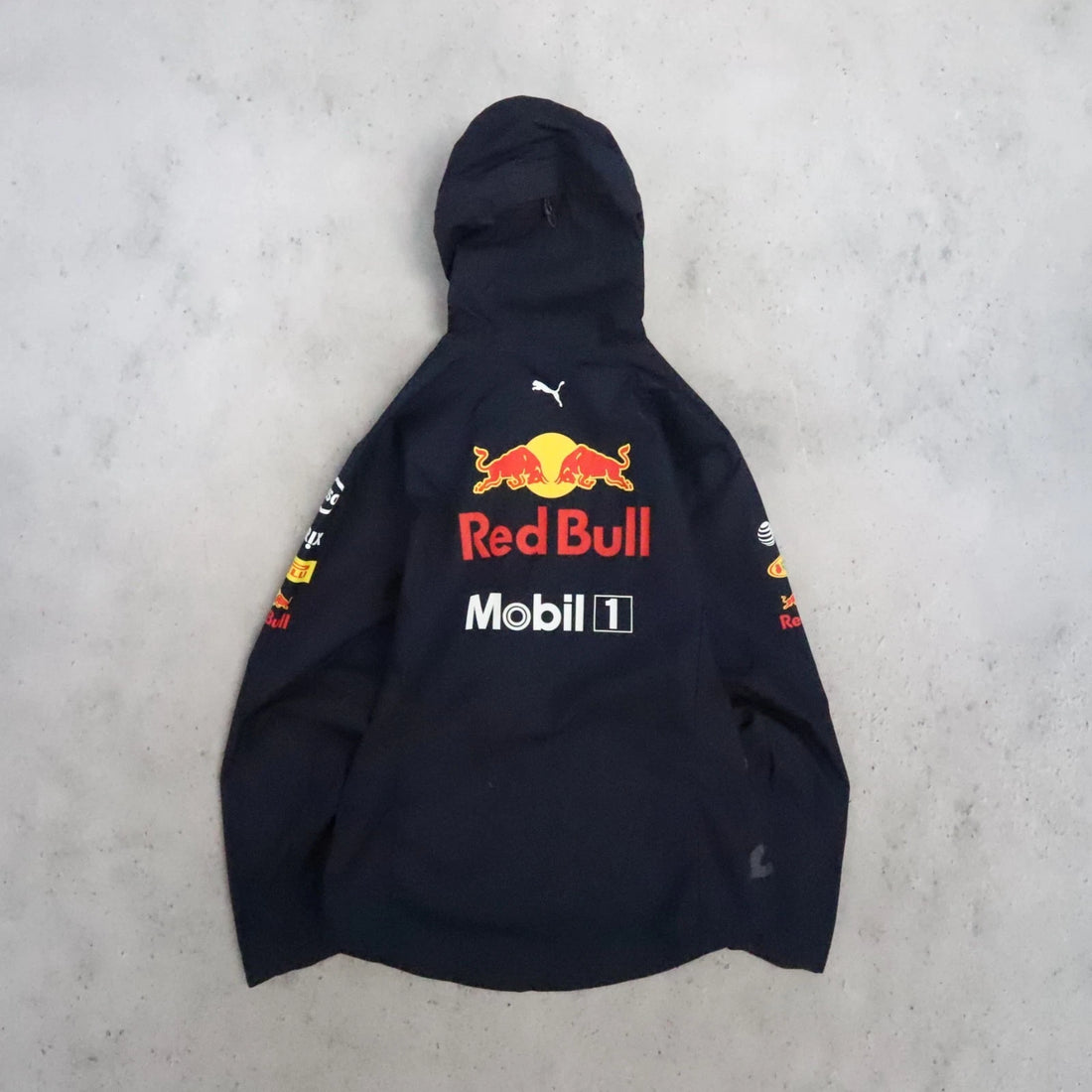 Red Bull Racing Puma Windbreaker Jacket Size Medium