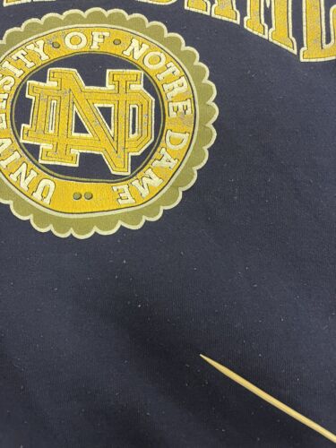 Vintage Notre Dame Fighting Irish Crest Sweatshirt Crewneck Size Large 90s NCAA
