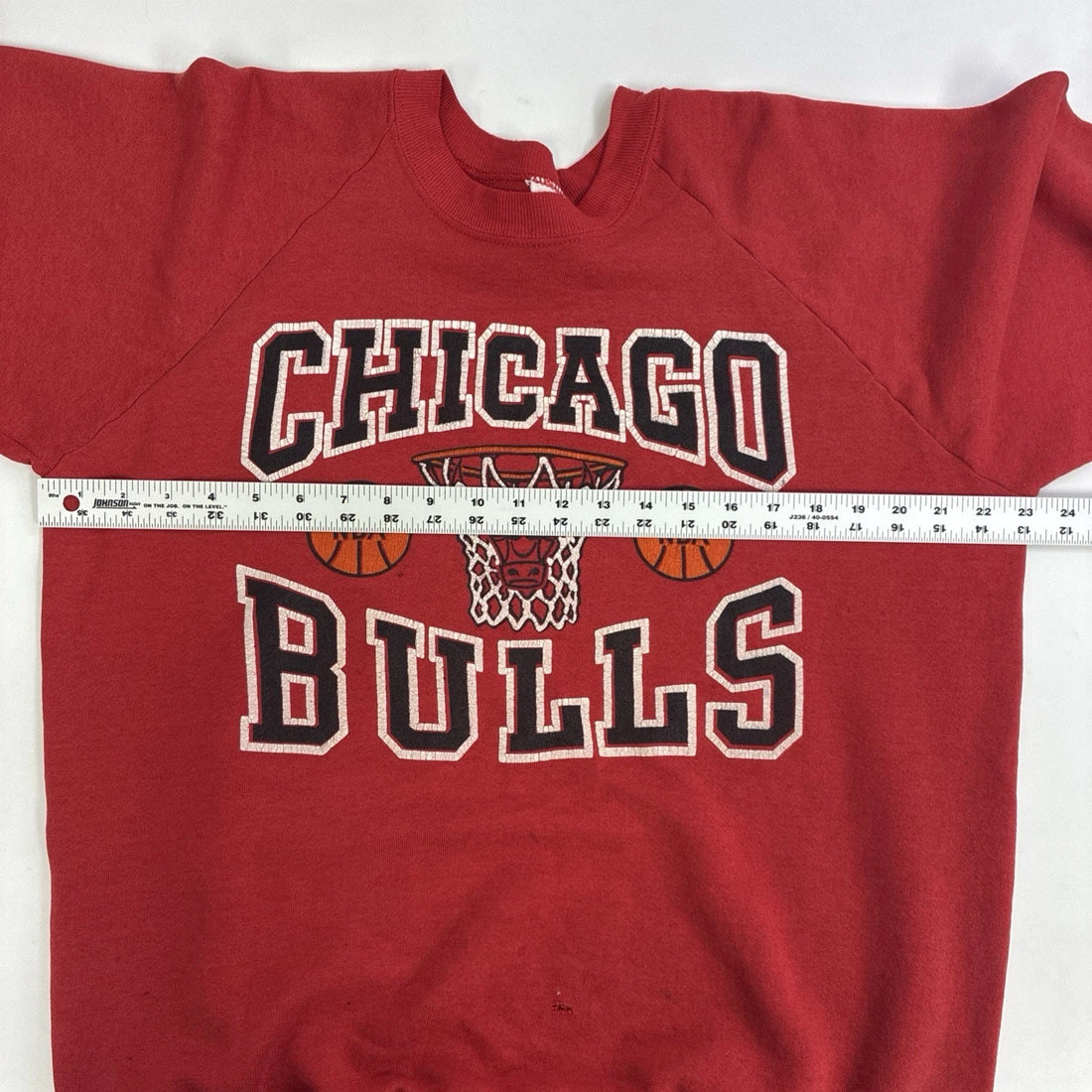 Chicago Bulls Crewneck Sweatshirt Size Large NBA