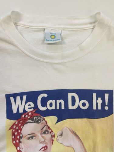 Vintage Rosie The Riveter World War II We Can Do It Poster T-Shirt Size Large