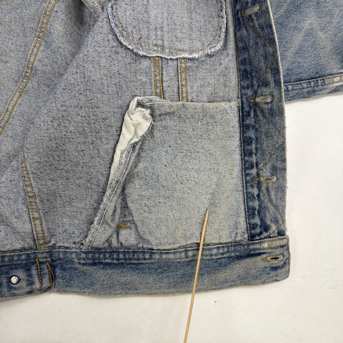 Vintage Lee Denim Trucker Jacket Size Large PATD-153438