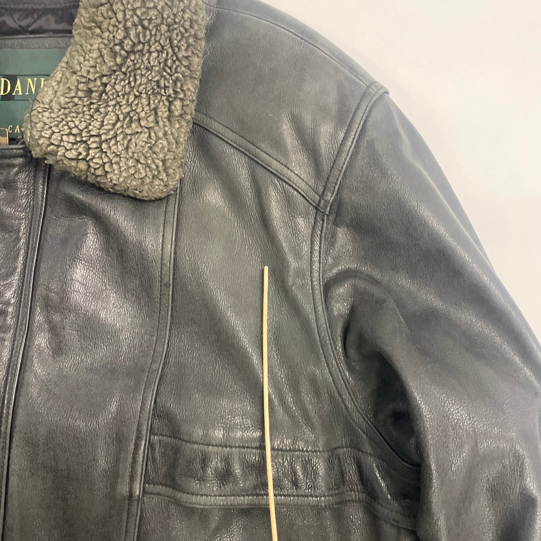 Vintage Danier Leather Bomber Jacket Sherpa Collar Size Large