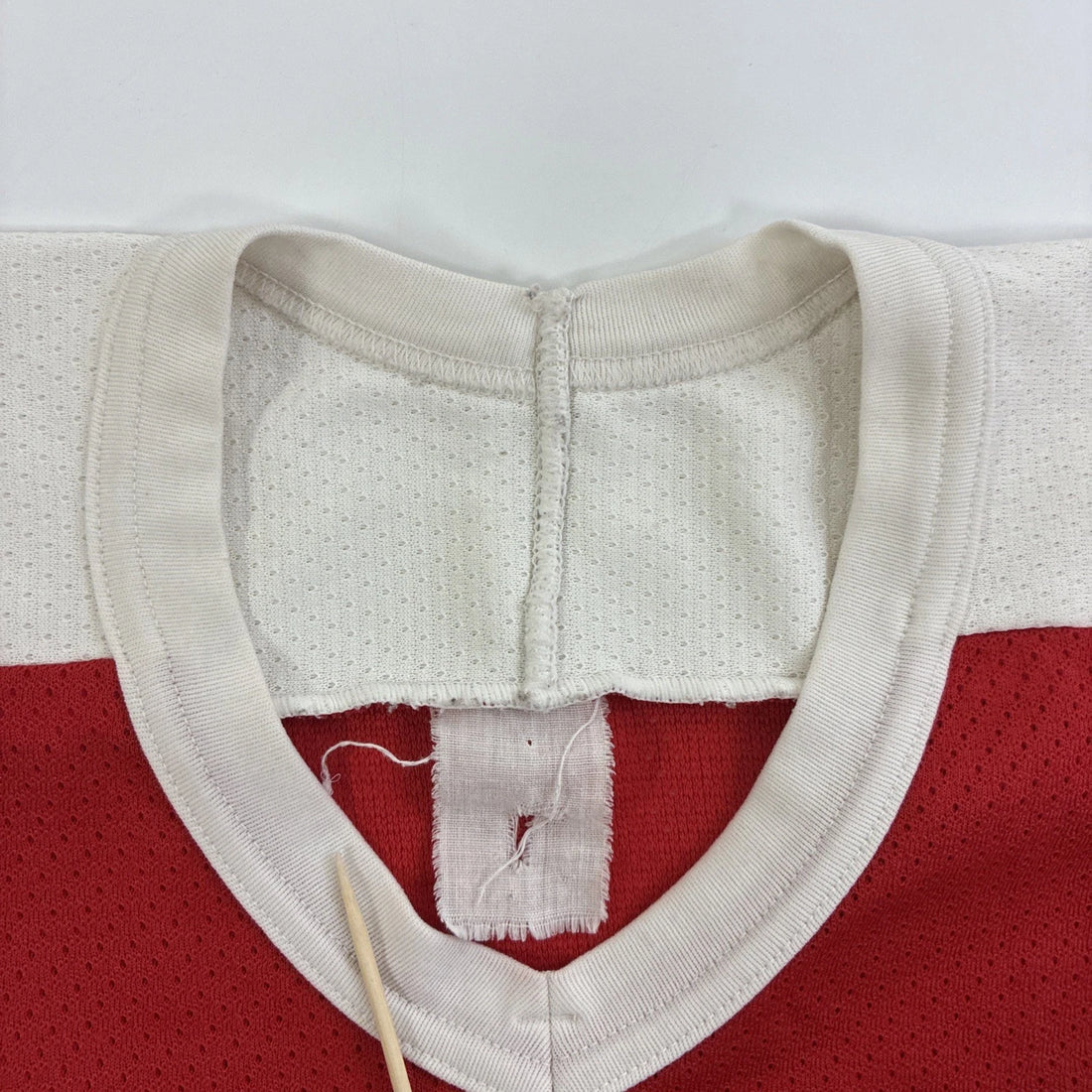 Vintage Washington Capitals CCM Jersey Size XL NHL