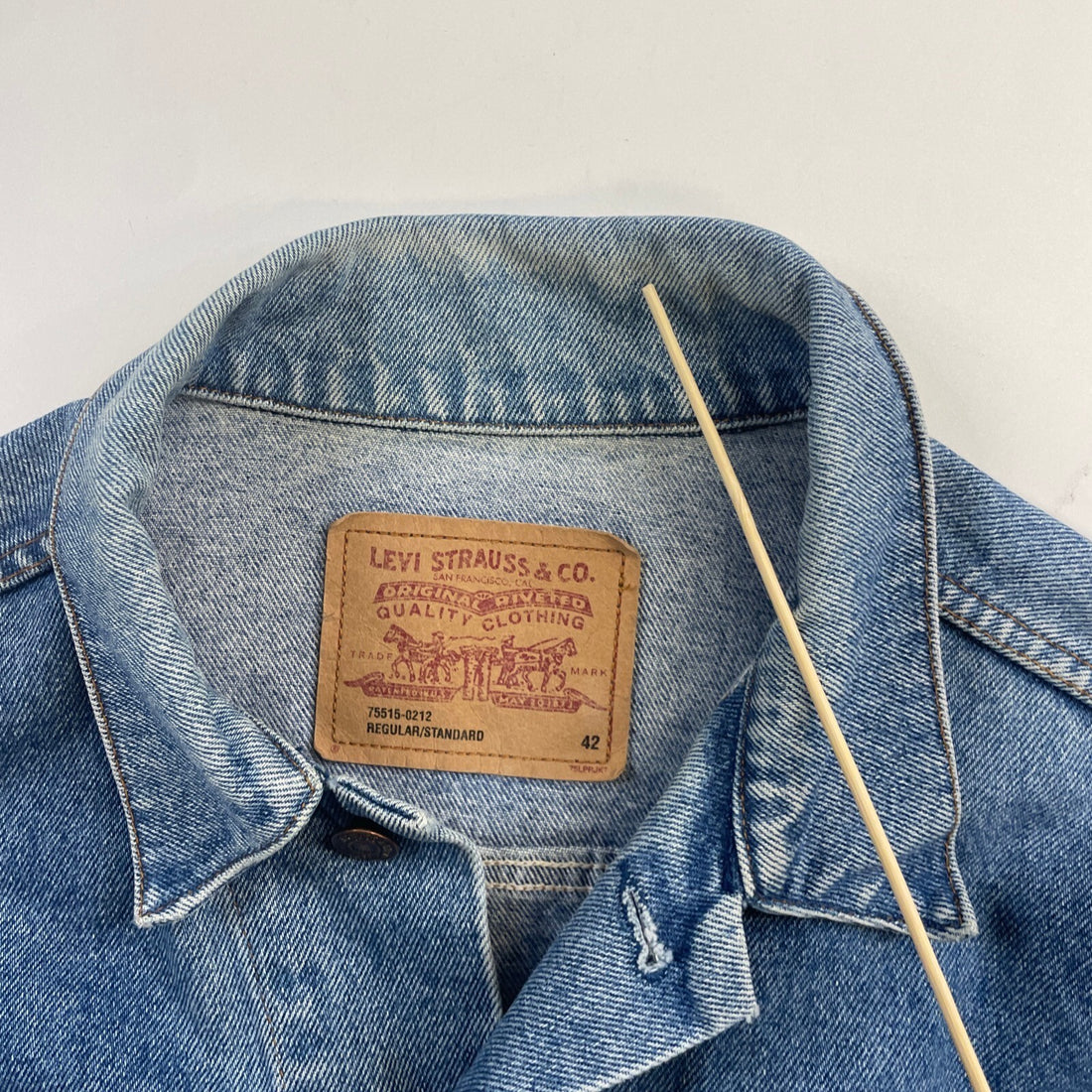 Vintage Levi's Denim Trucker Jacket Size 42 Orange Tab