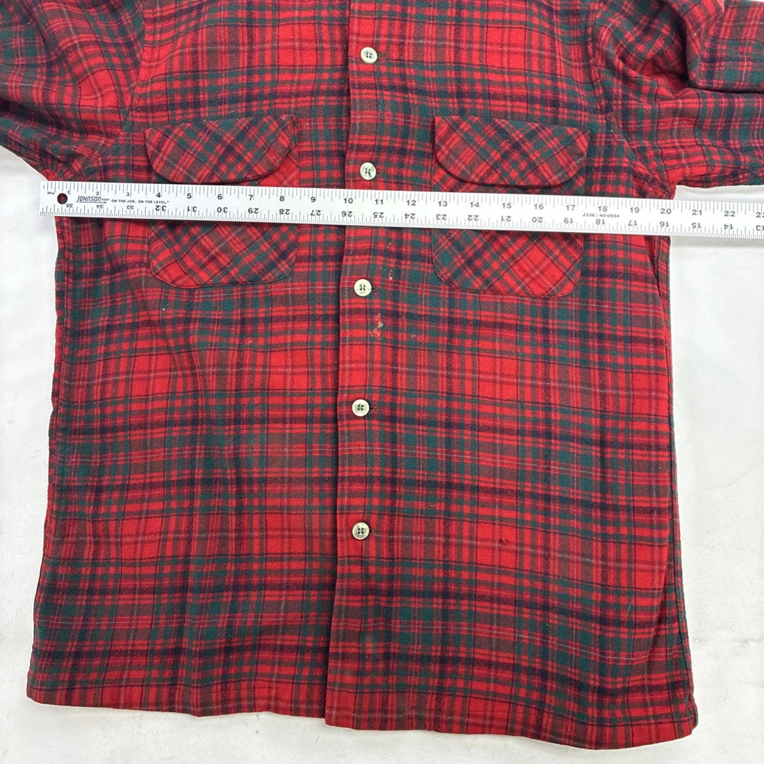 Vintage Pendleton Wool Board Button Up Shirt Size Medium Plaid