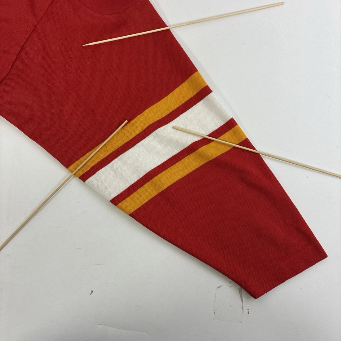 Vintage Calgary Flames CCM Hockey Jersey Size Small 90s NHL