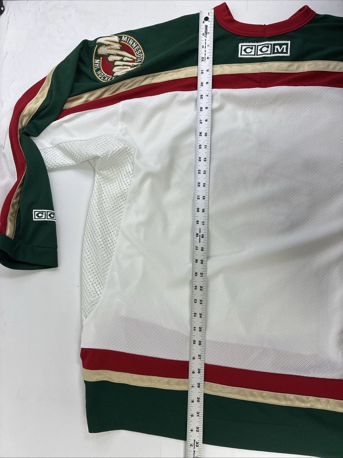 Vintage Minnesota Wild CCM Jersey Size XL NHL