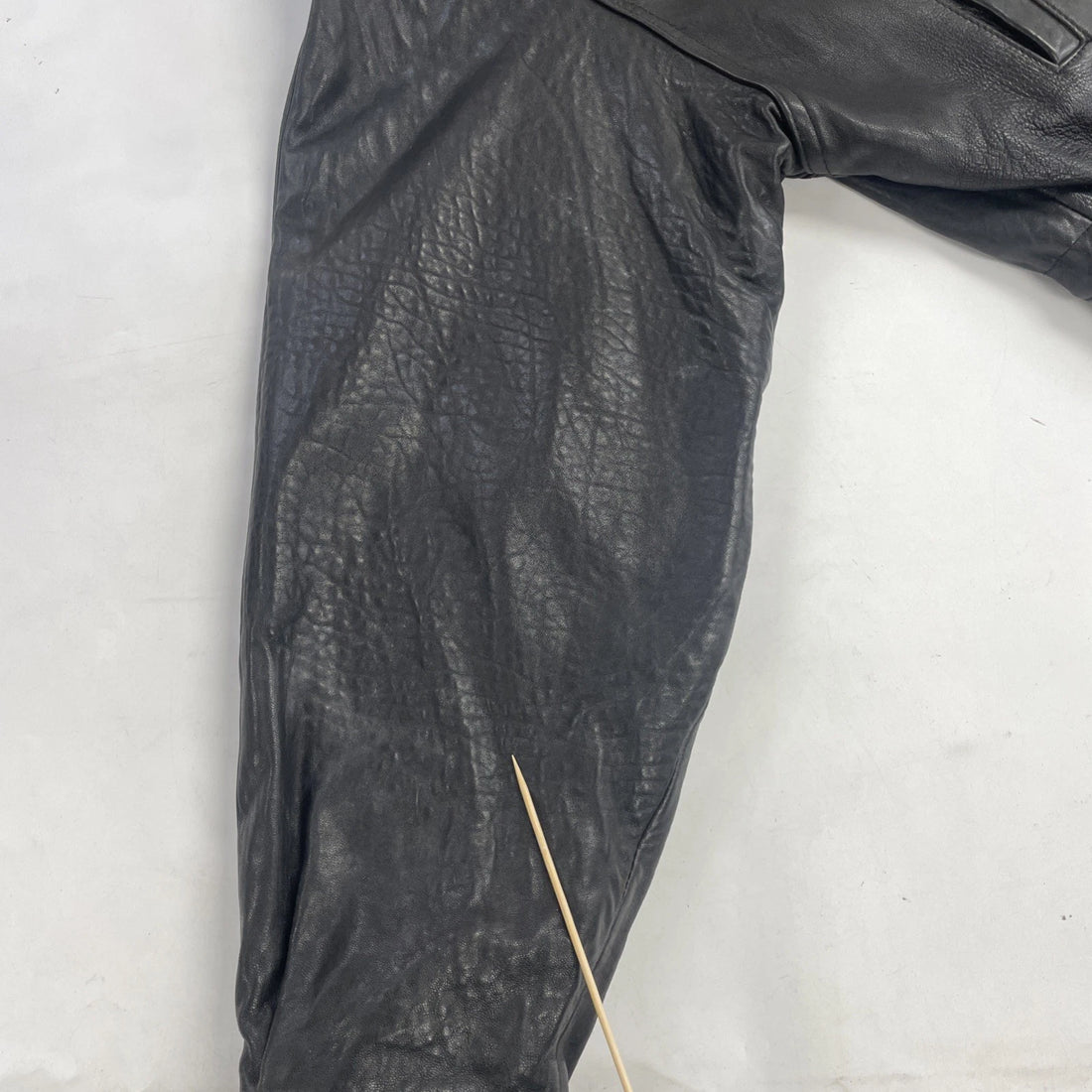 Danier Leather Coat Jacket Size Medium Black