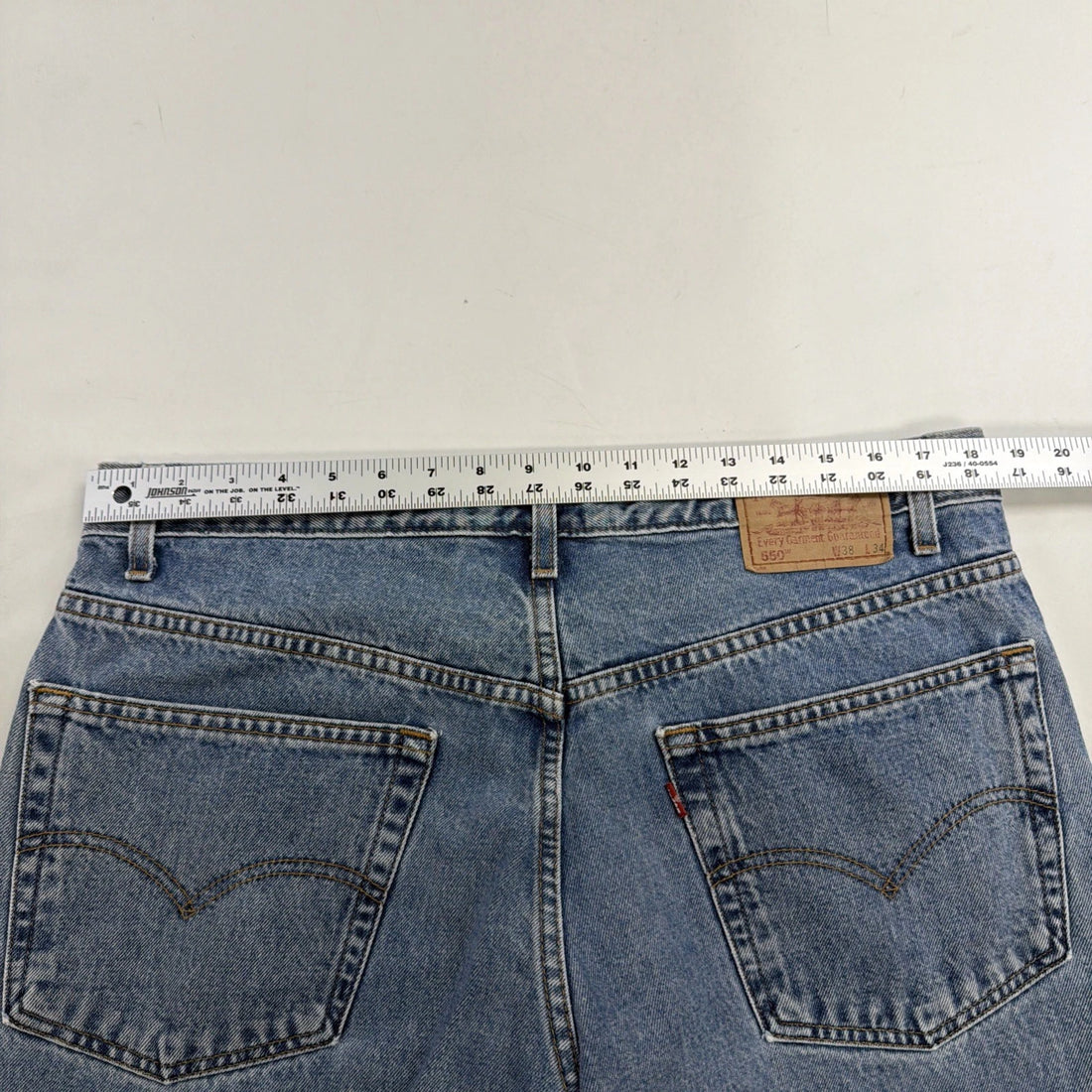 Vintage Levi Strauss & Co. 550 Denim Jeans Pants Size 38 X 34 Relaxed Fit