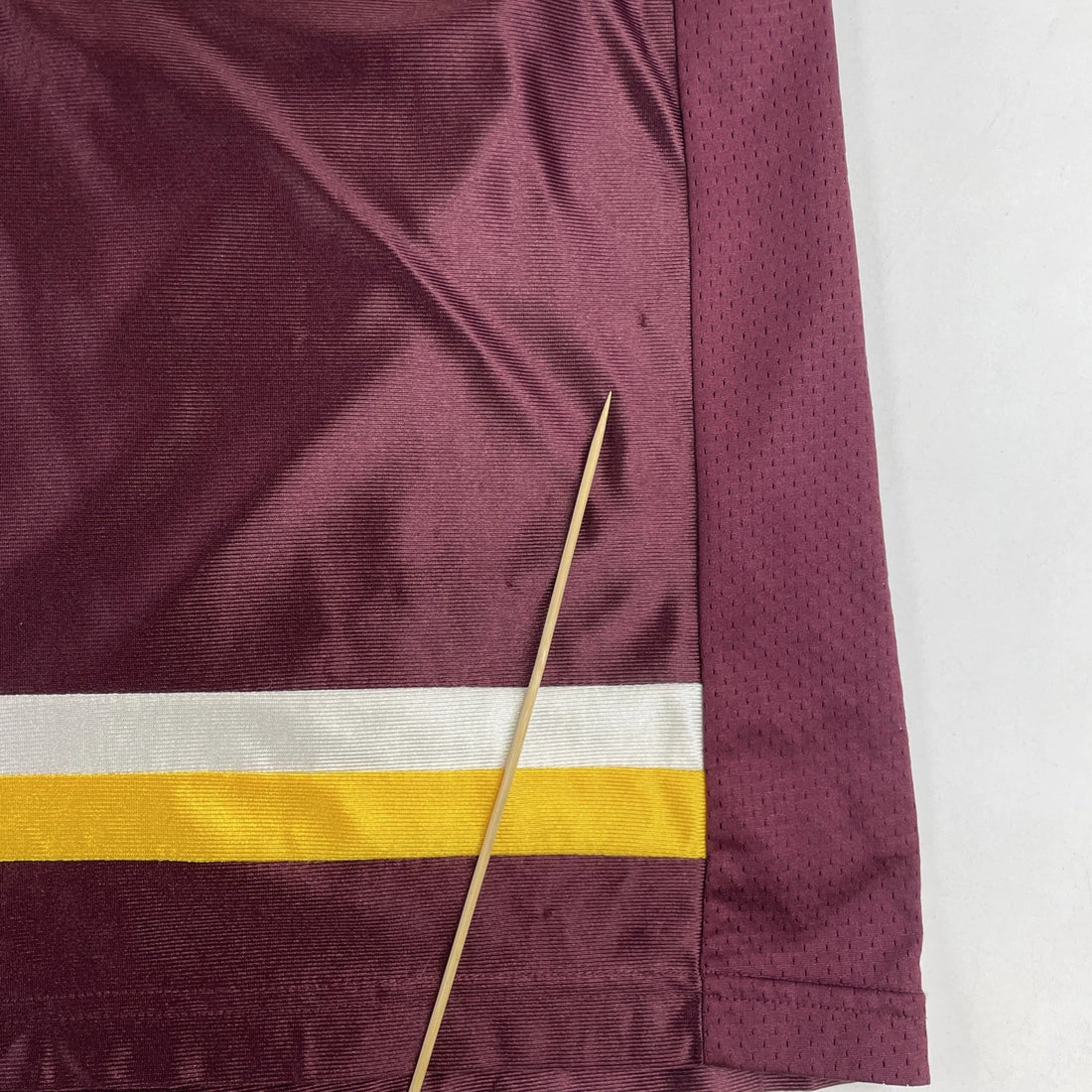 Vintage Minnesota Golden Gophers Hockey Jersey Size Large WCHA NCAA