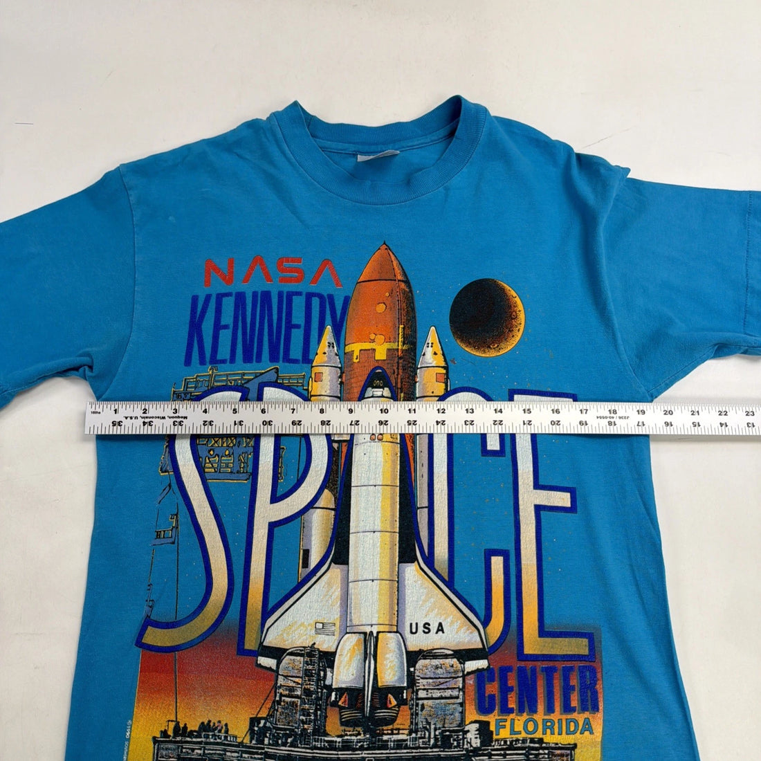 Vintage NASA Kennedy Space Center T-Shirt Size Medium 90s