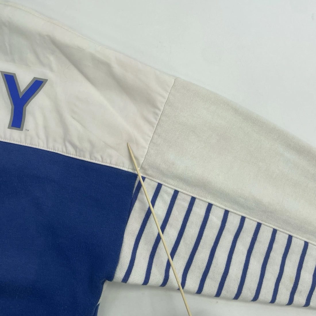 Vintage Kentucky Wildcats Collared Sweatshirt Size Large NCAA