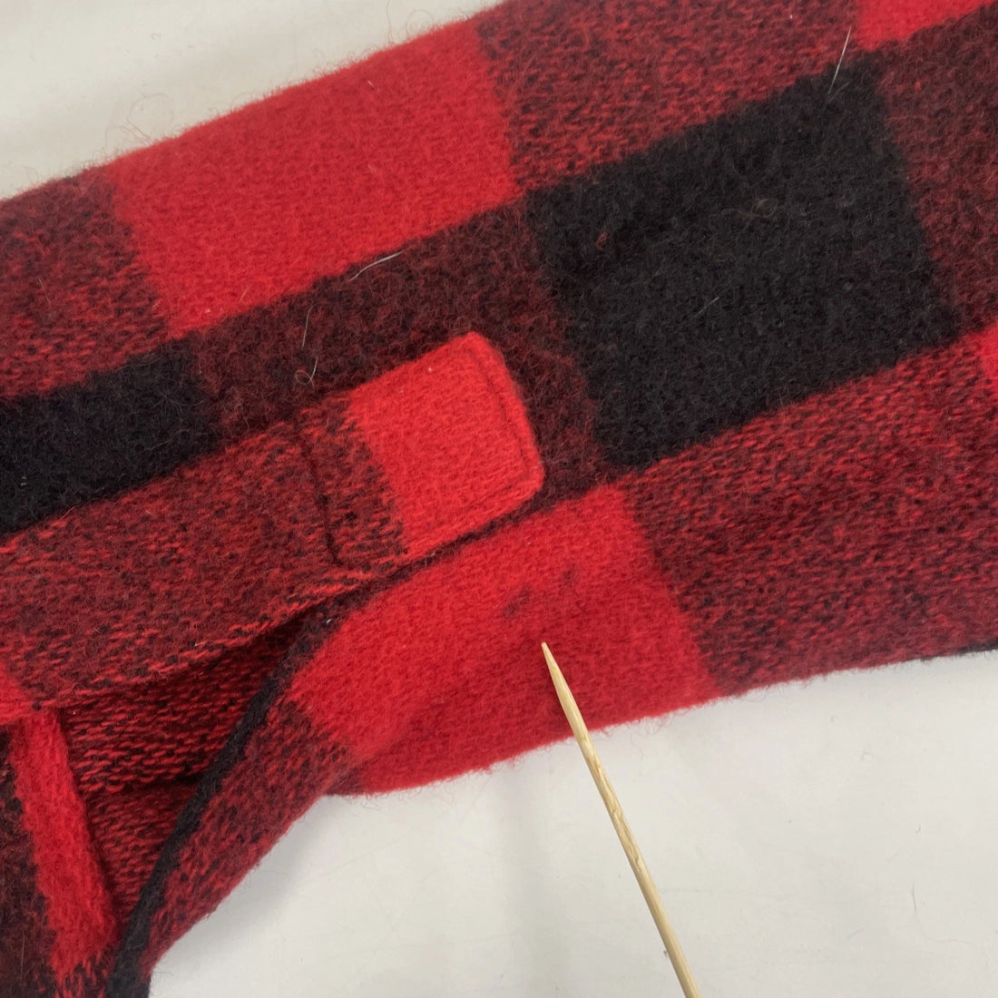 Vintage Woolrich Wool Button Up Shirt Size Medium Red Buffalo Plaid 70s