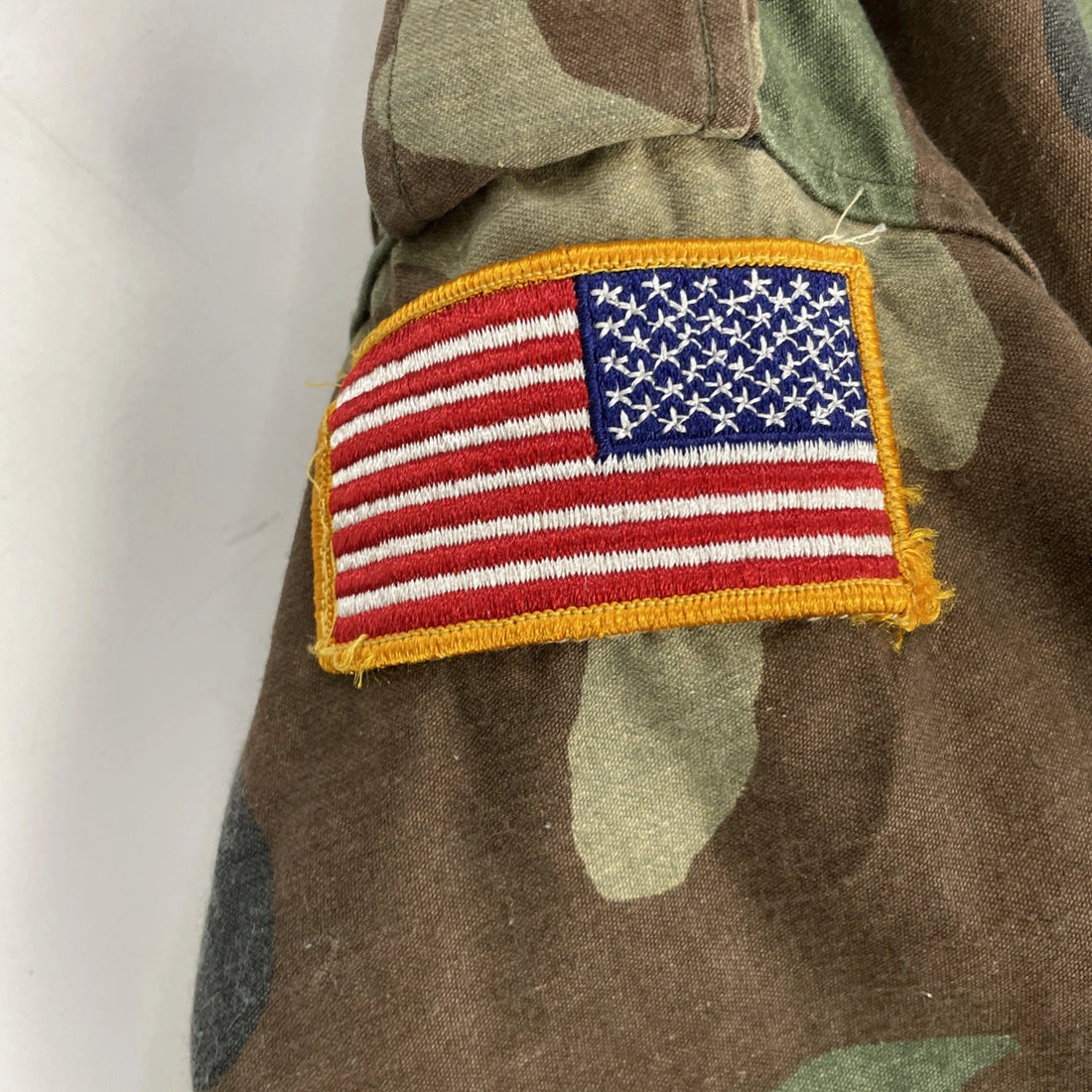 U.S. Army Military Cold Weather Camo Field Coat Jacket Size Medium Short