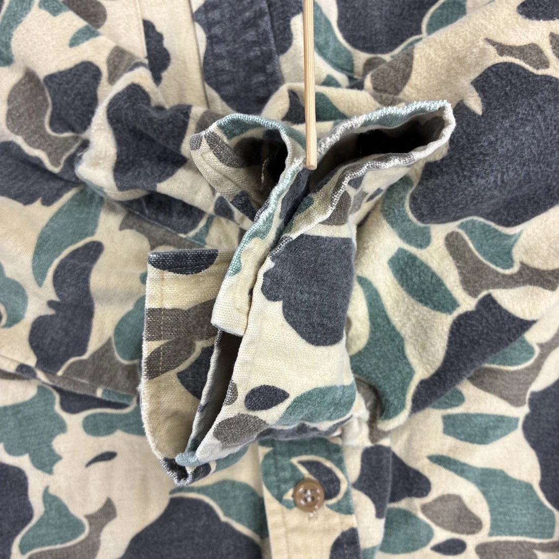 Vintage Duxbak Duck Camo Button Up Shirt Size Large