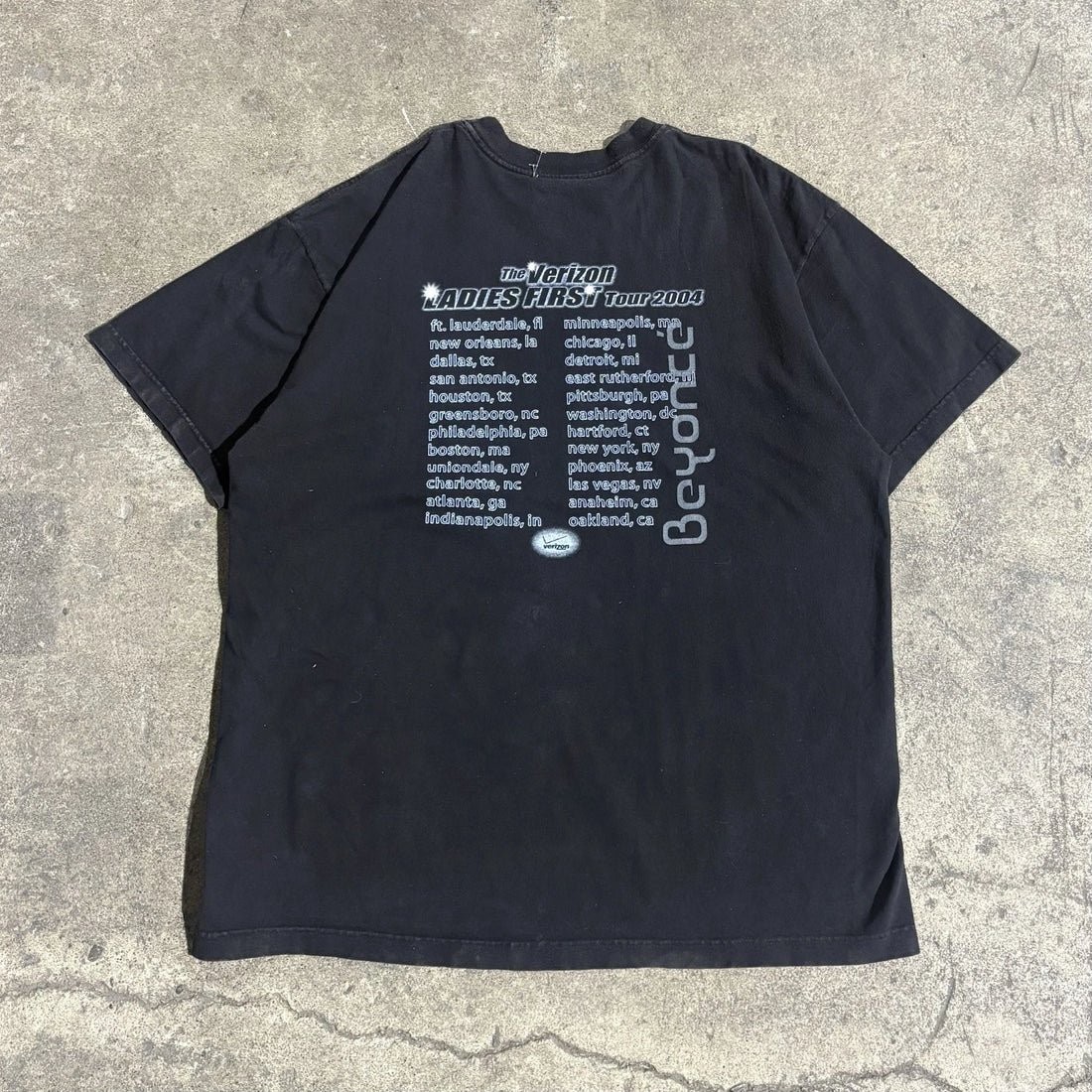 Vintage Beyonce Crazy In Love Ladies First Tour T-Shirt Size XL R&B 2004