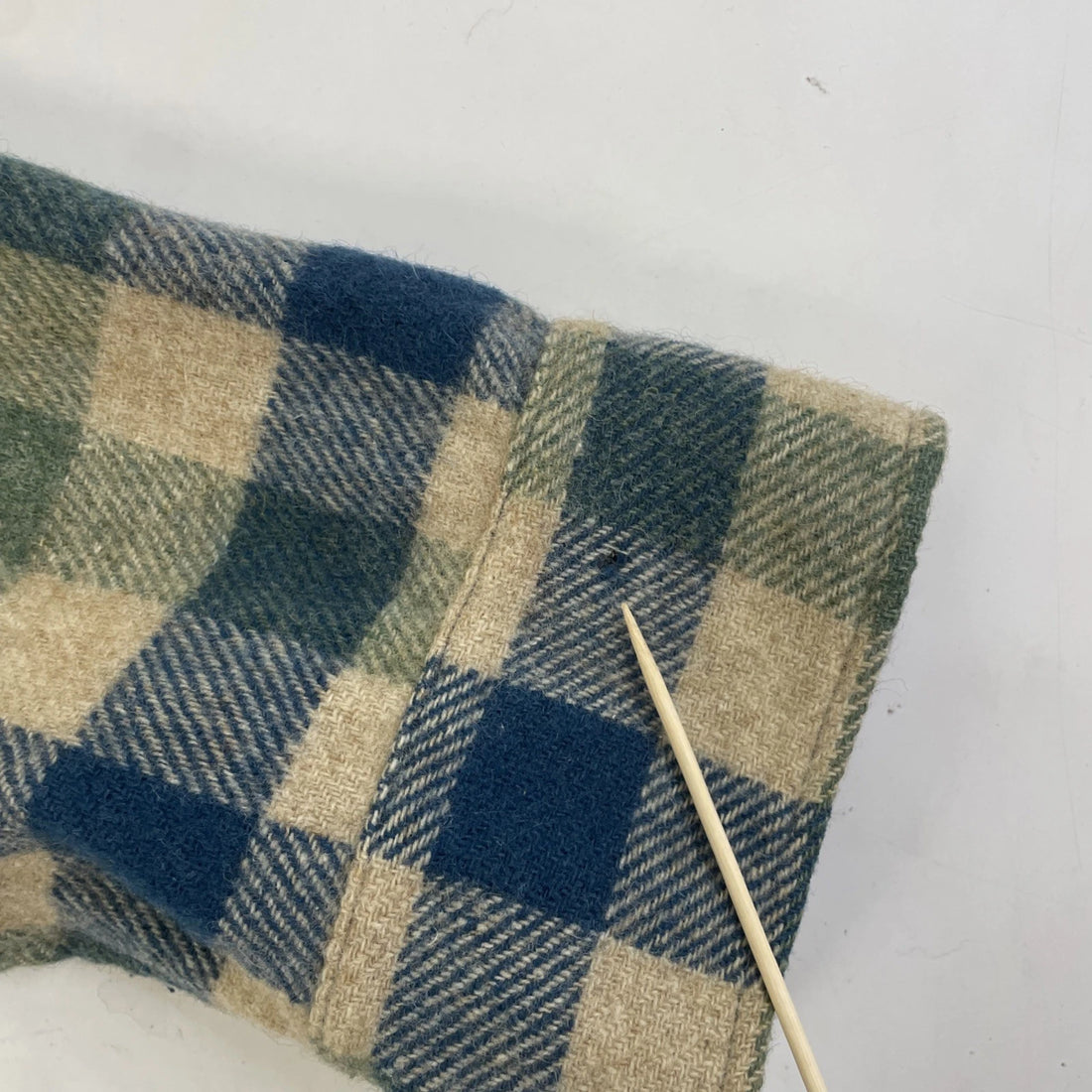 Vintage Woolrich Wool Pullover Shirt Size Medium Plaid 80s 90s
