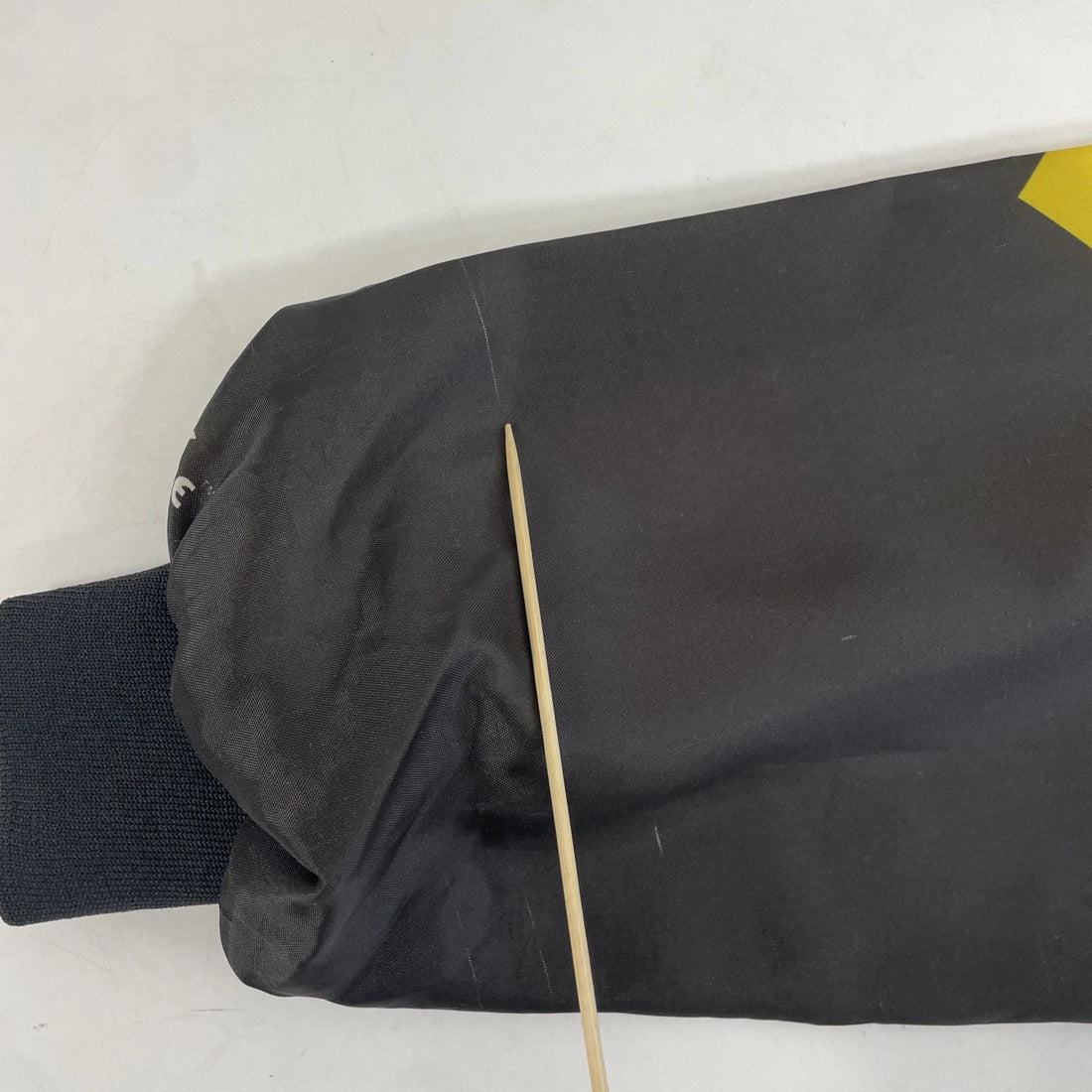 Vintage Iowa Hawkeyes Chalk Line Fanimation Bomber Jacket Size Large 90s NCAA