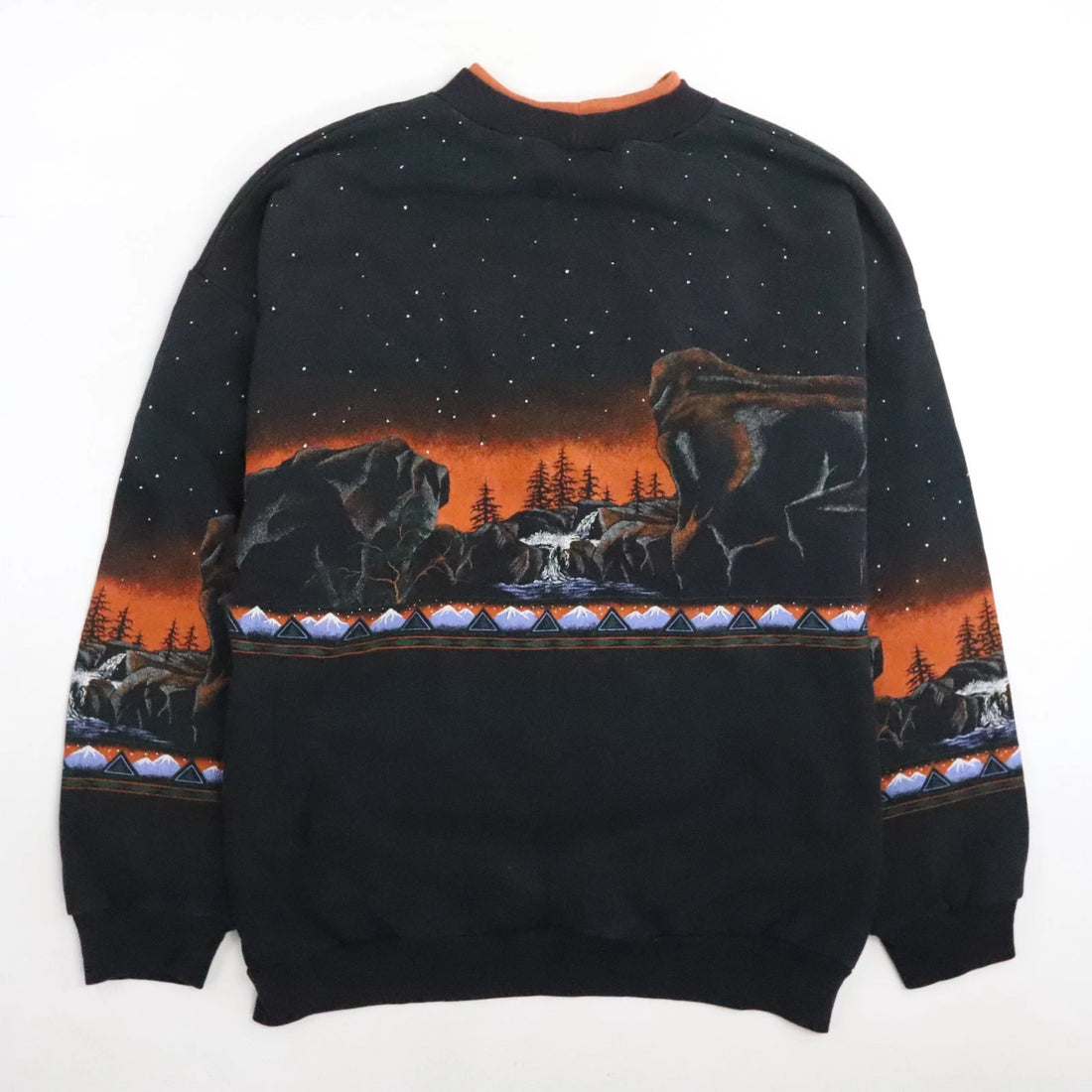 Vintage Wolf Howl Aztec Sweatshirt Size Large/XL Nature Animals All Over Print