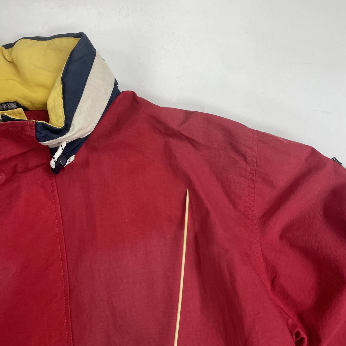 Vintage Tommy Hilfiger Windbreaker Light Jacket Size Large Red