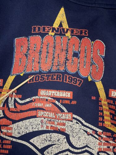 Vintage Denver Broncos Super Bowl XXXII Roster Sweatshirt Large 1997 90s NFL