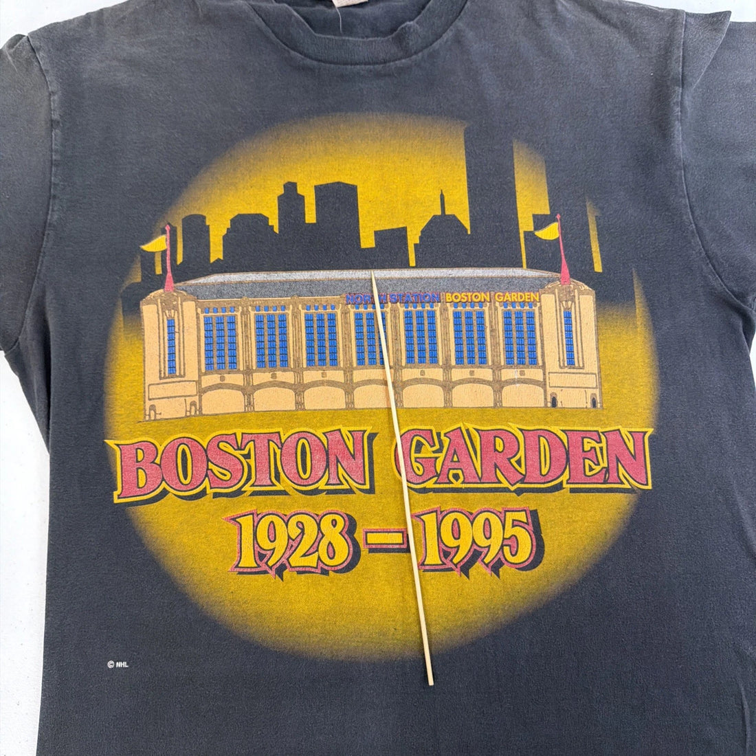 Vintage Boston Garden Bruins T-Shirt Size Large 90s NHL
