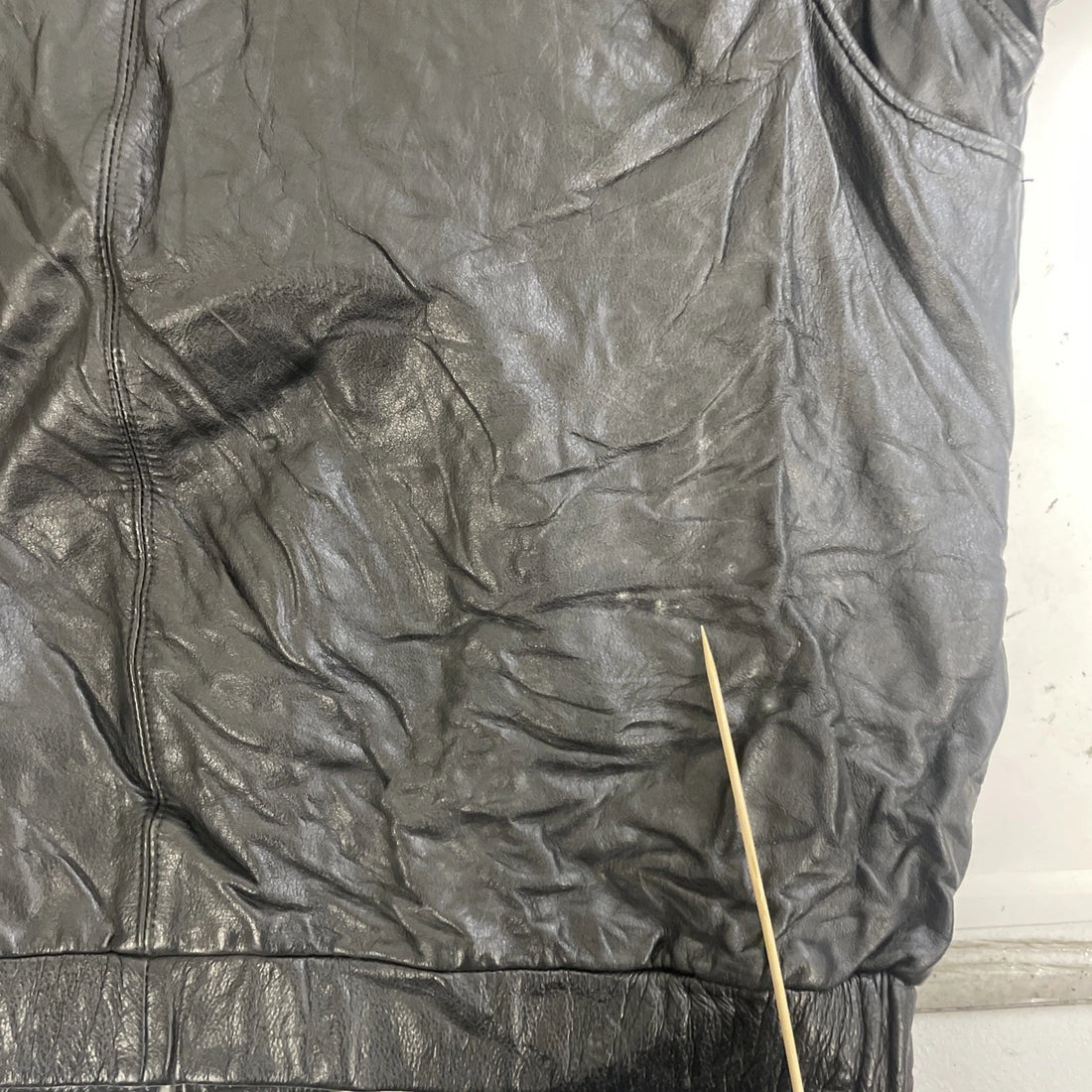 Vintage St. John's Bay Leather Bomber Jacket Size Large Black