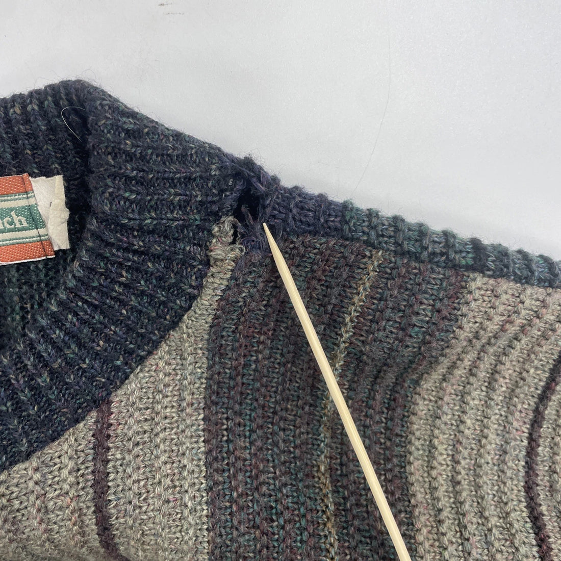 Vintage Carrier & Branch Crewneck Sweater Size XL