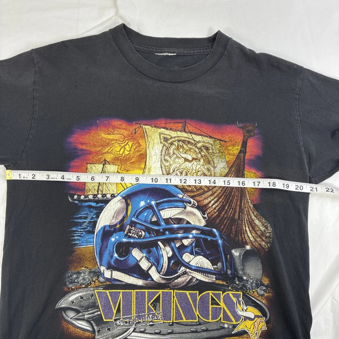 Vintage Minnesota Vikings Home Field Advantage T-Shirt Size Large 2000 NFL