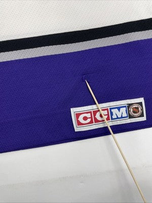Vintage Los Angeles Kings CCM Jersey Size Large Coat Of Arms NHL