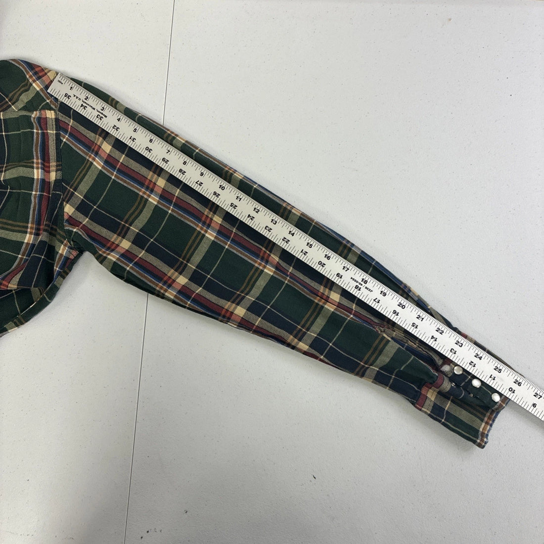 Vintage Wrangler Western Pearl Snap Shirt Size Large Green Plaid