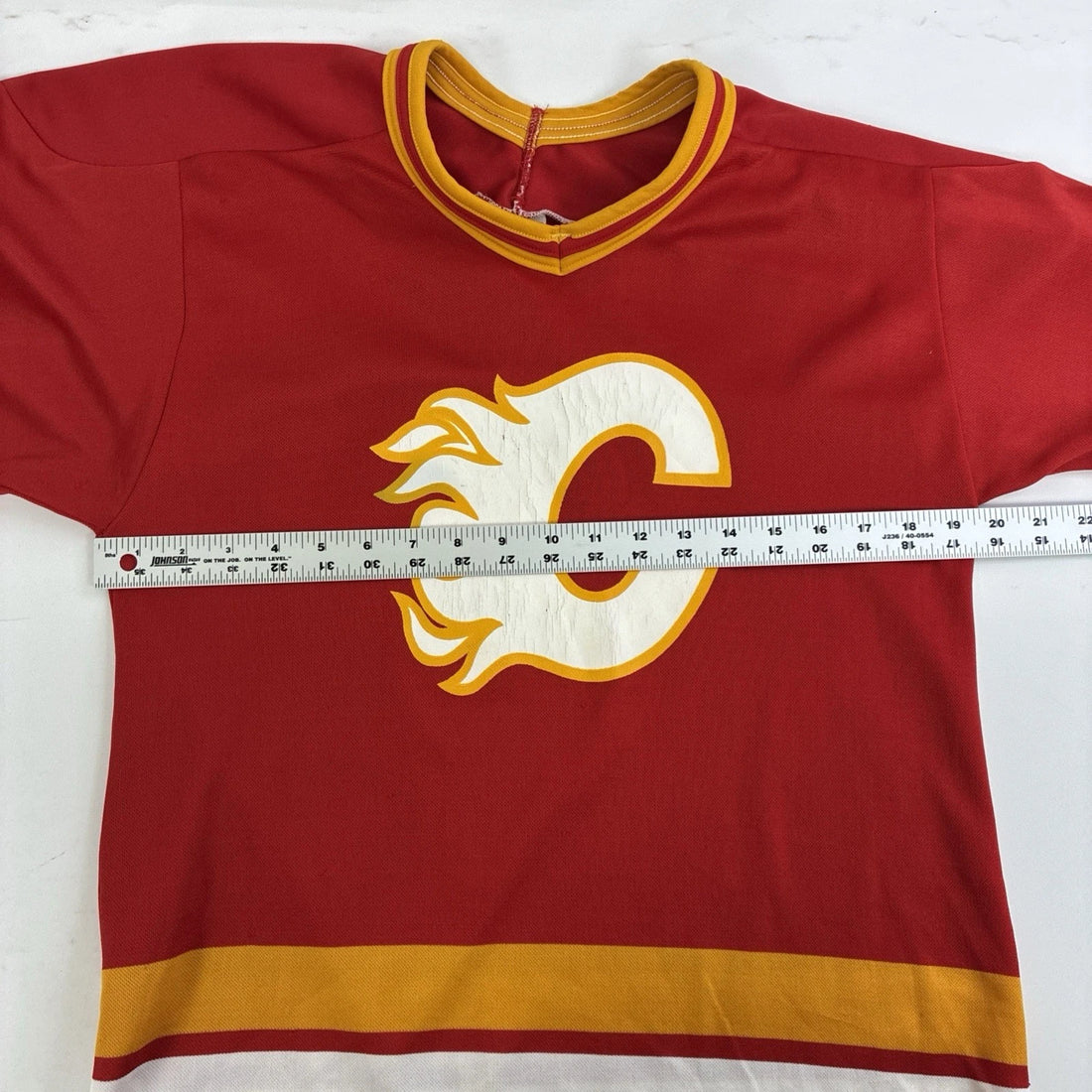 Vintage Calgary Flames CCM Hockey Jersey Size Small 90s NHL