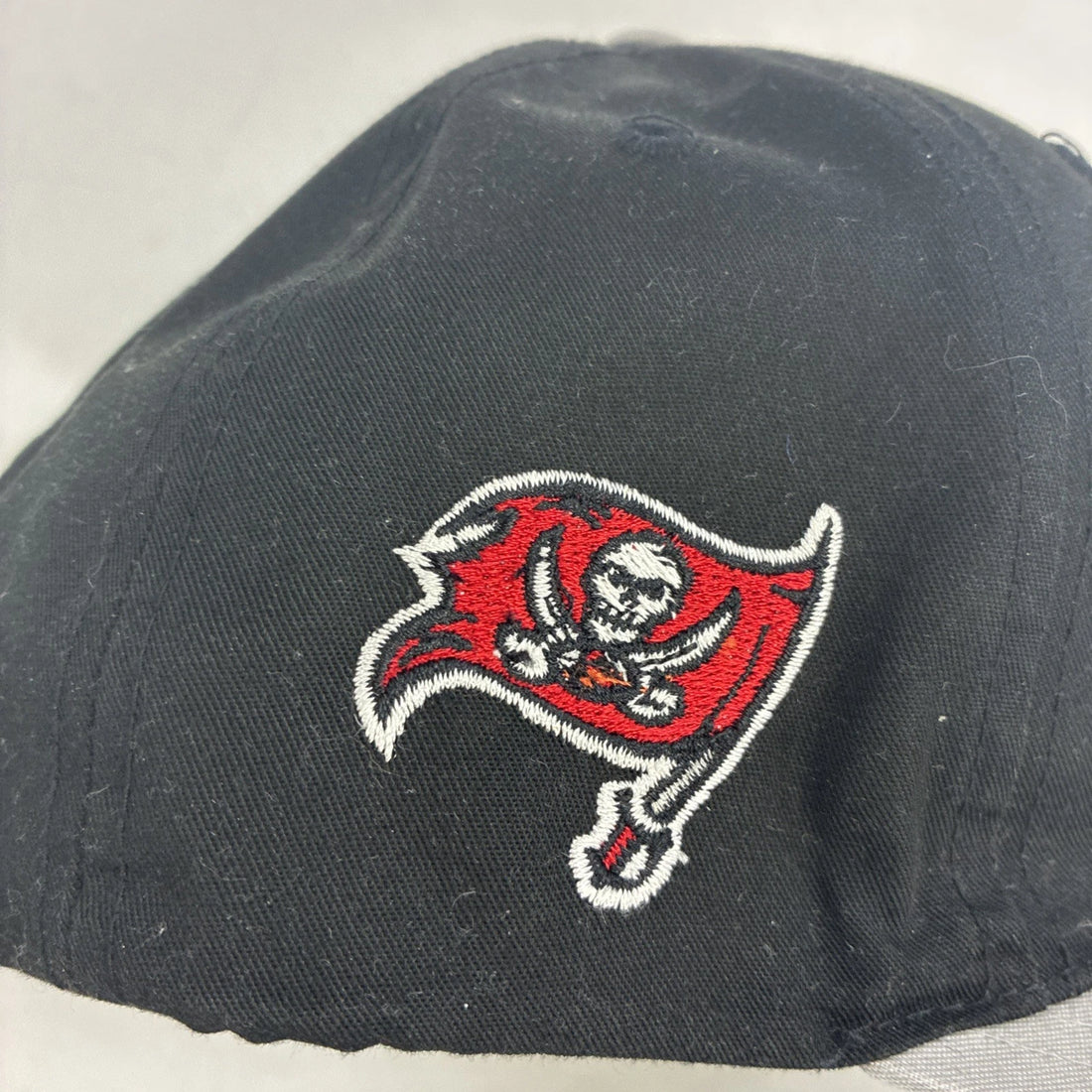 Vintage Tampa Bay Buccaneers Snapback Hat OSFA NFL