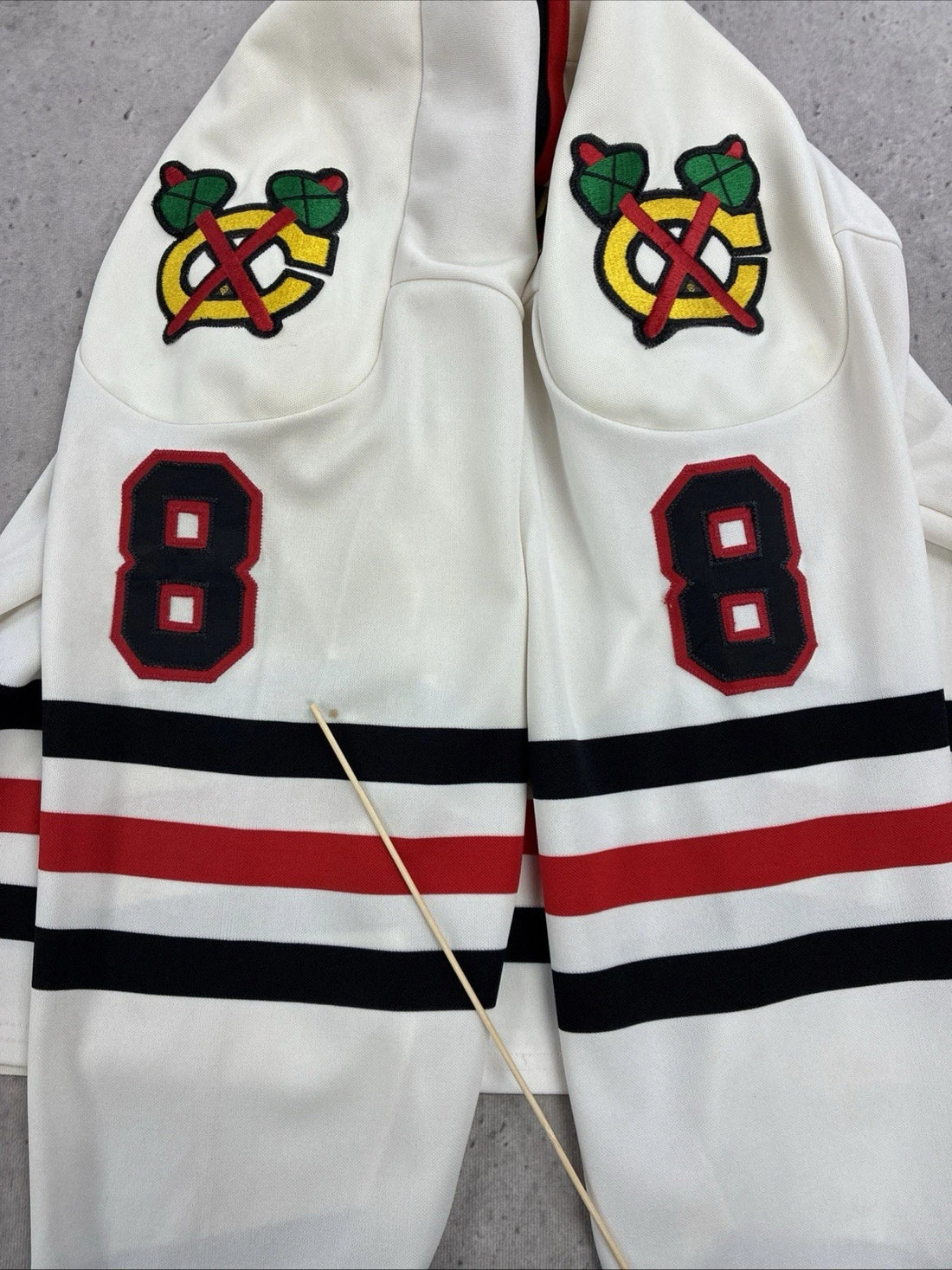 Vintage Chicago Blackhawks CCM Jersey Size Large NHL