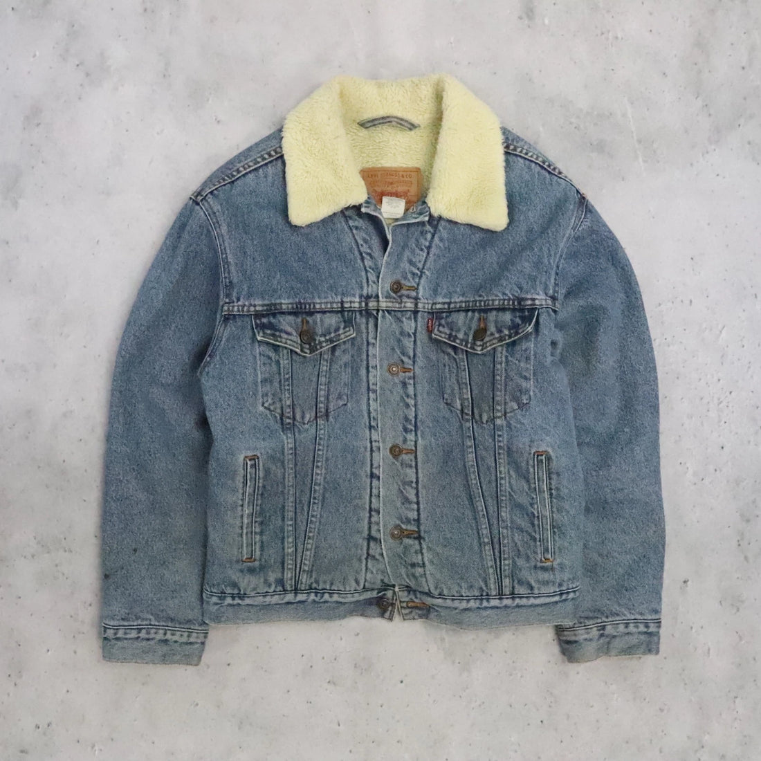 Levi's Sherpa Lined Denim Trucker Jacket Size Medium