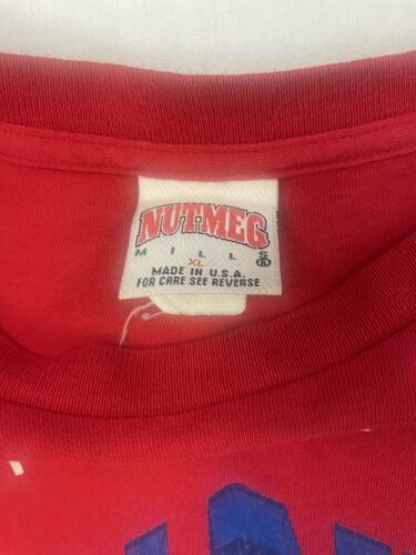Vintage Montreal Canadiens Nutmeg T-Shirt Size XL Red 1994 90s NHL