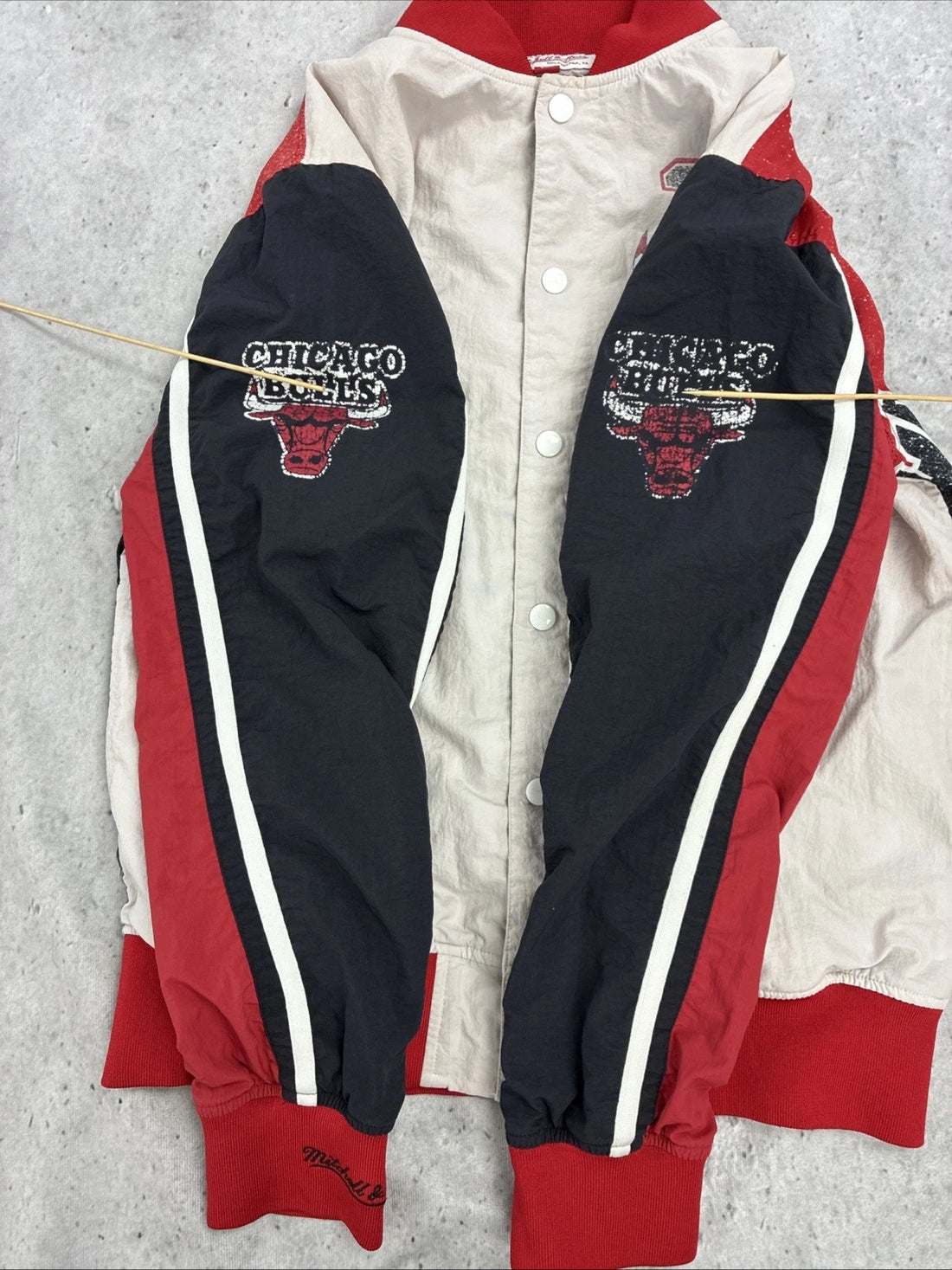 Chicago Bulls Scottie Pippen Mitchell & Ness Hardwood Classics Jacket Medium NBA