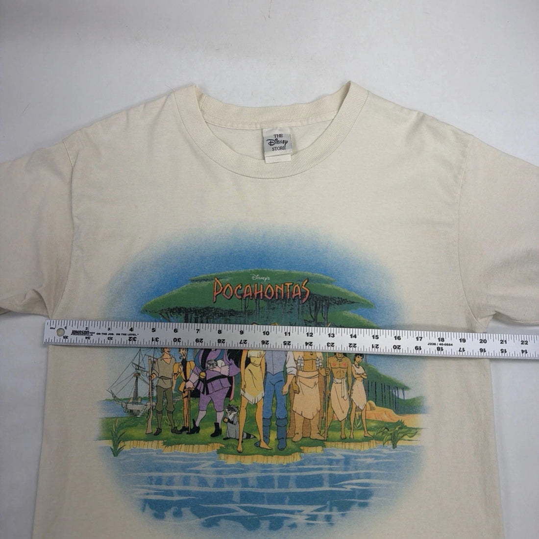 Vintage Pocahontas Disney T-Shirt Size Large 90s