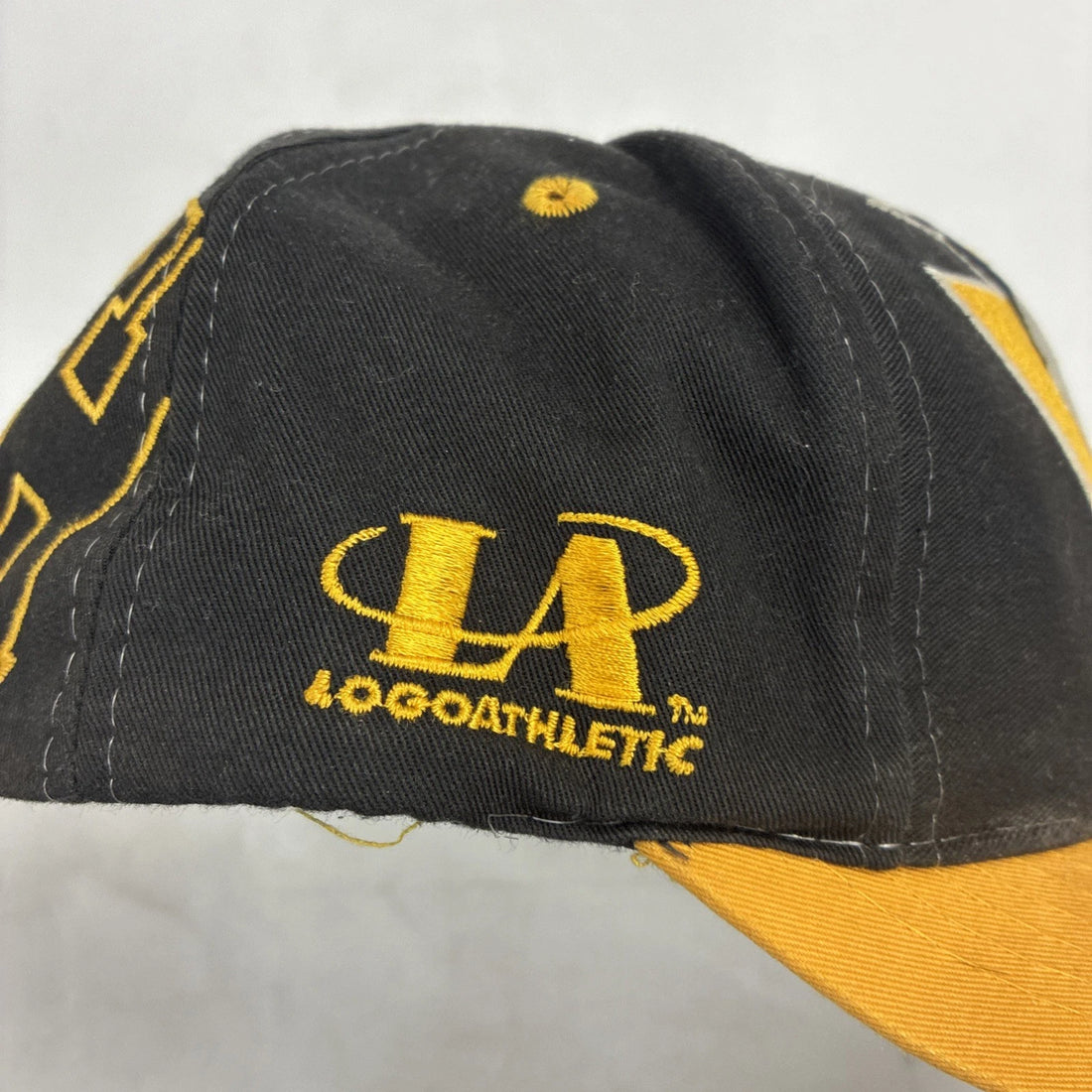 Vintage Pittsburgh Penguins Blockhead Logo Athletic Snapback Hat OSFA NHL