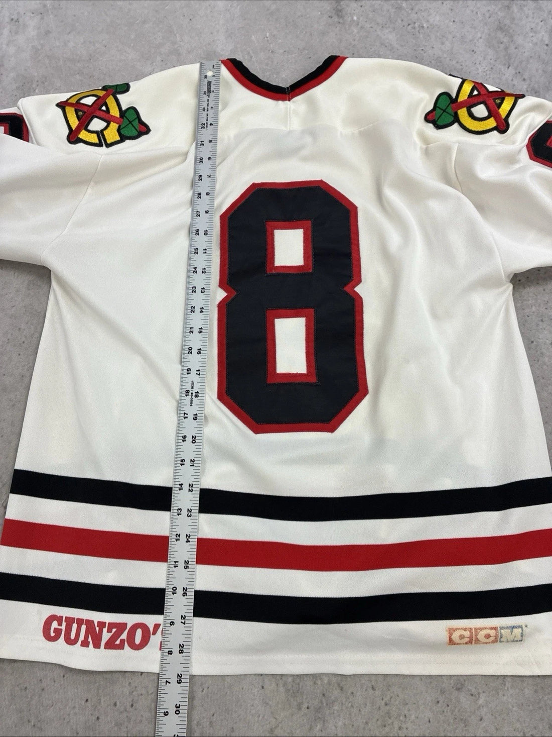 Vintage Chicago Blackhawks CCM Jersey Size Large NHL