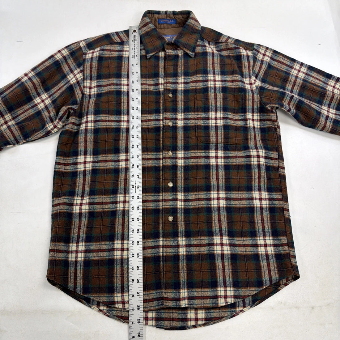 Vintage Pendleton Wool Lodge Button Up Shirt Size Medium Plaid