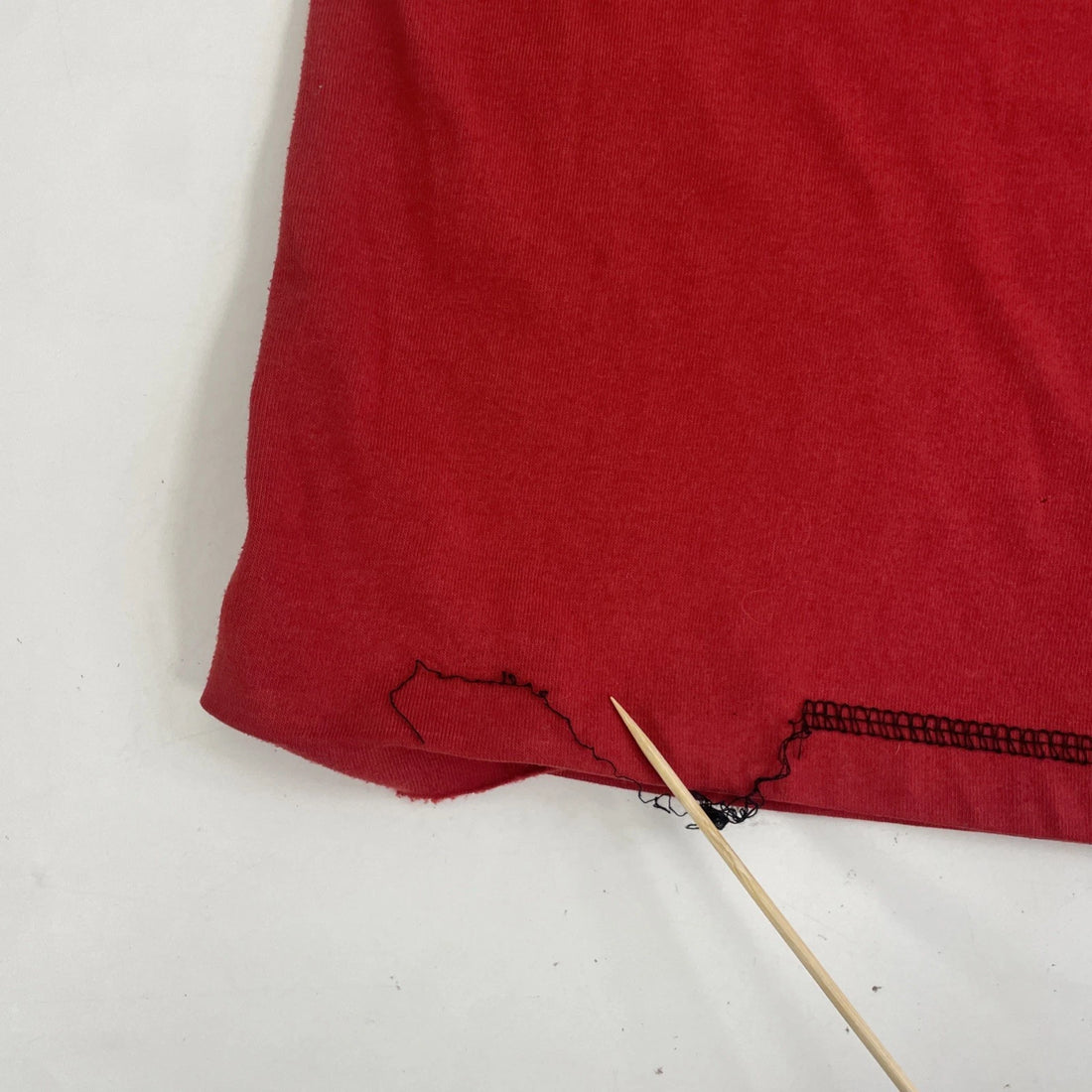Vintage Clench Jeans T-Shirt Size XL Red Y2K