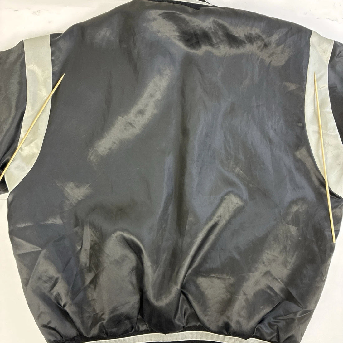 Vintage Los Angeles Oakland Raiders Satin Bomber Jacket Size Large NFL
