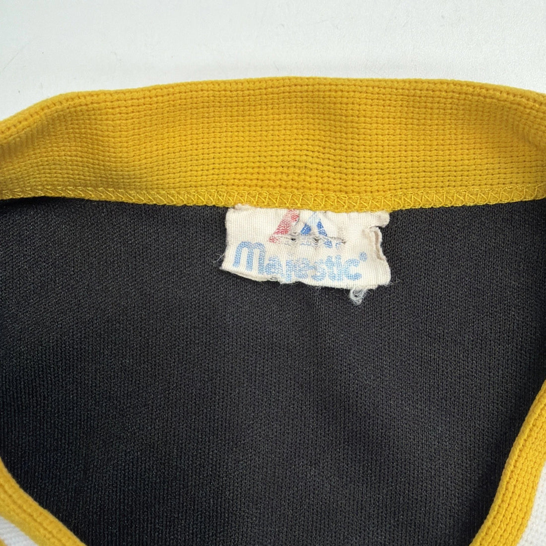 Vintage Pittsburgh Pirates Majestic Jersey Size Small #9 MLB