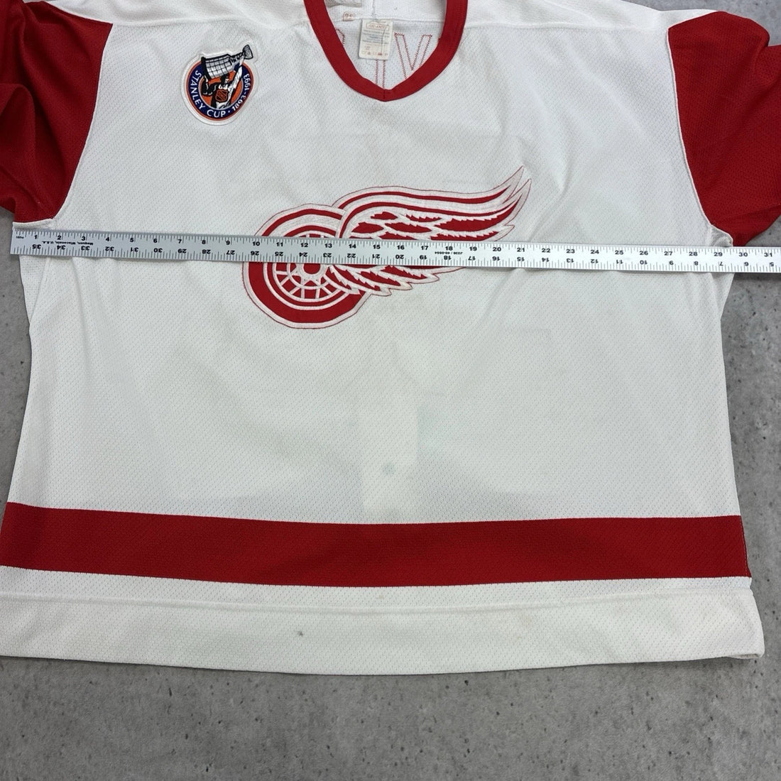 Vintage Detroit Red Wings Stanley Cup Patch Authentic Jersey Size 56 NHL