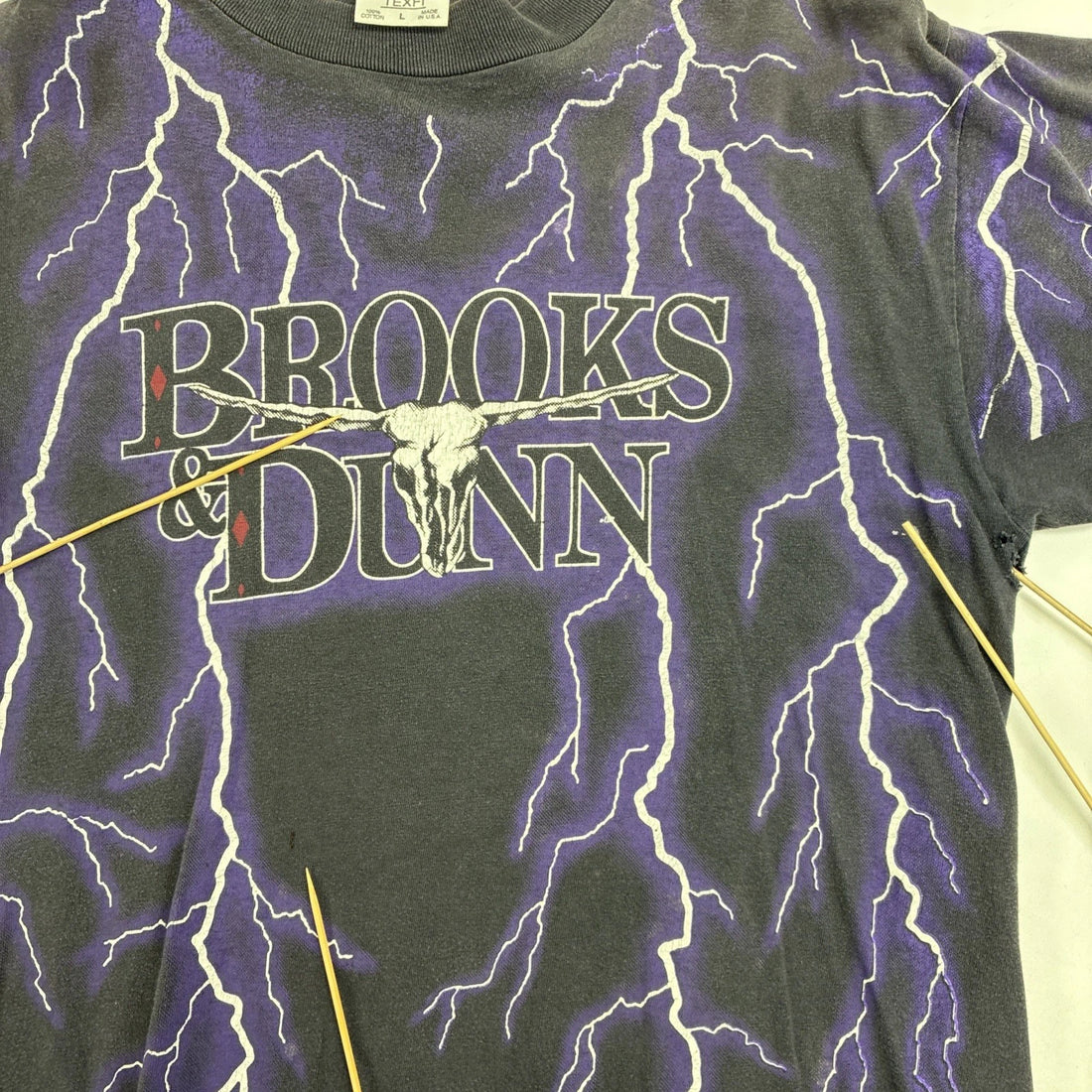 Vintage Brooks & Dunn Electric Rodeo Lightning Thunder T-Shirt Large Country 90s