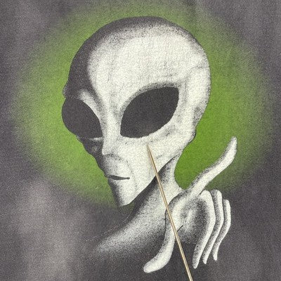 Vintage Alien Fashion Victim T-Shirt Size XL 1995 90s